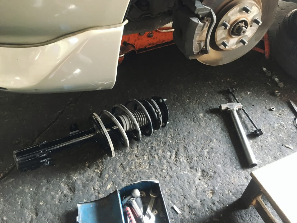 What Causes Leakage in the Shock Absorbers?